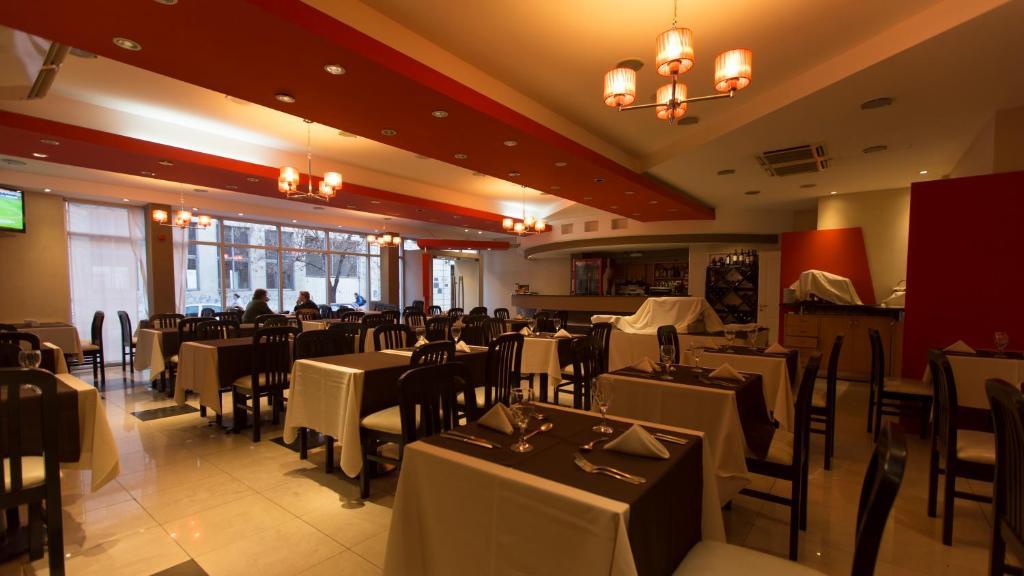 Howard Johnson By Wyndham San Pedro Luaran gambar