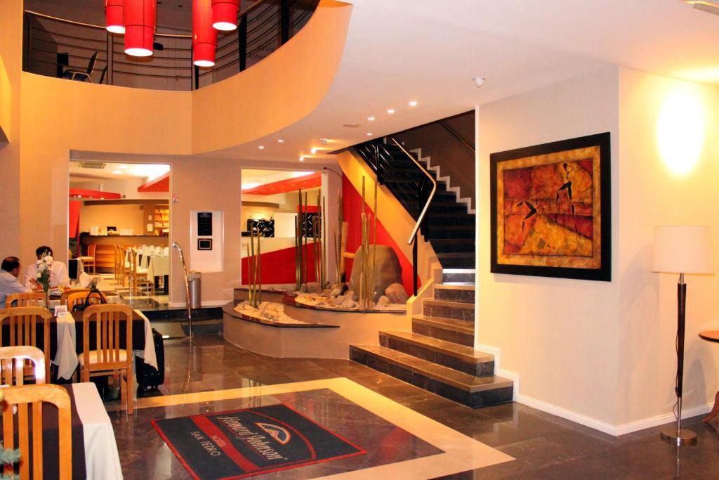 Howard Johnson By Wyndham San Pedro Luaran gambar