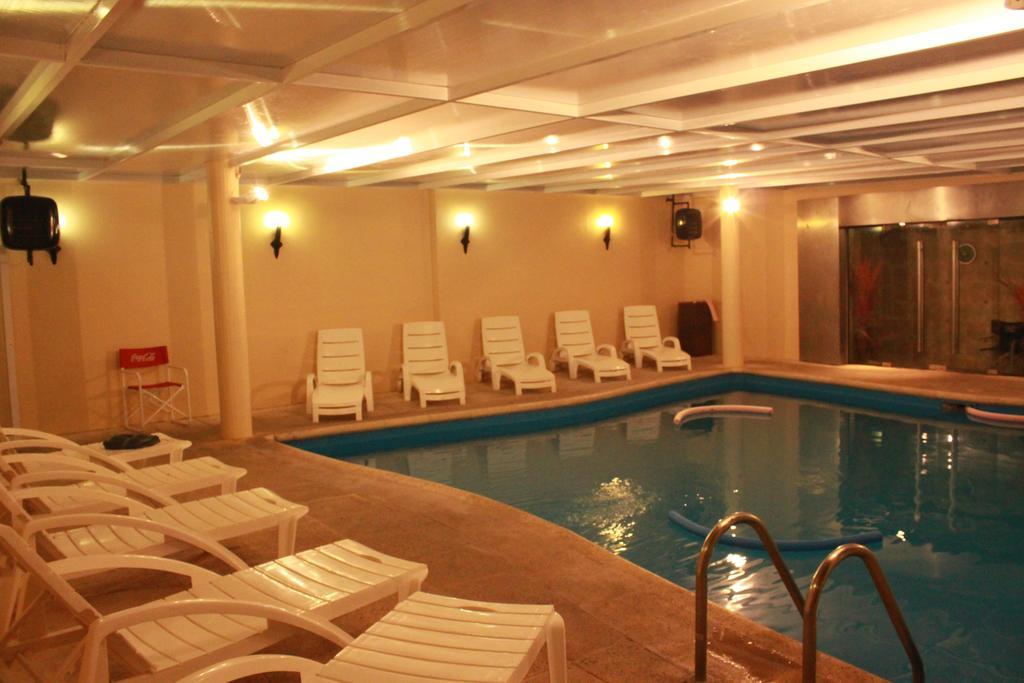 Howard Johnson By Wyndham San Pedro Luaran gambar