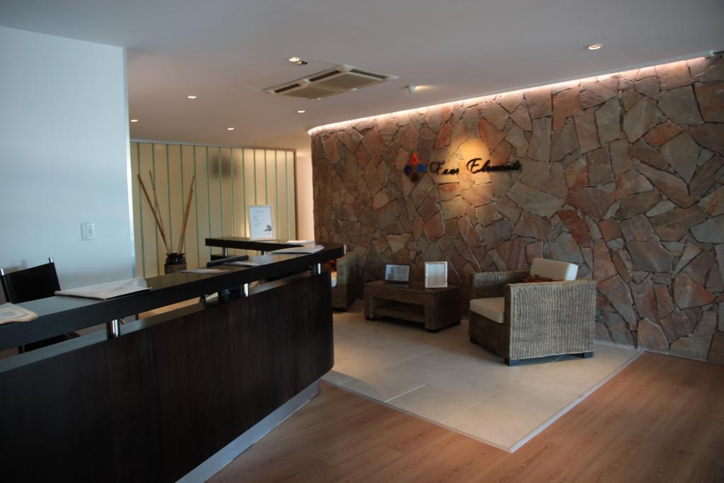 Howard Johnson By Wyndham San Pedro Luaran gambar