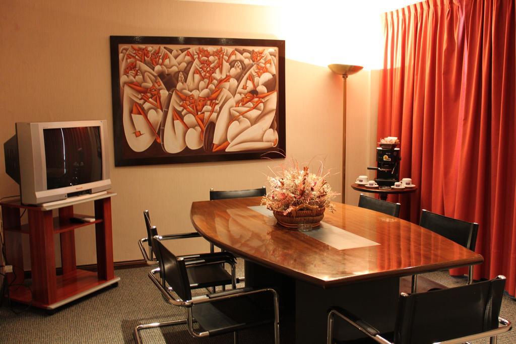 Howard Johnson By Wyndham San Pedro Luaran gambar