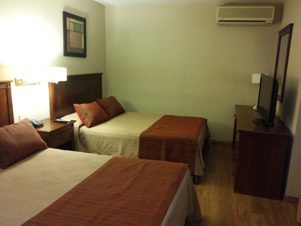 Howard Johnson By Wyndham San Pedro Luaran gambar